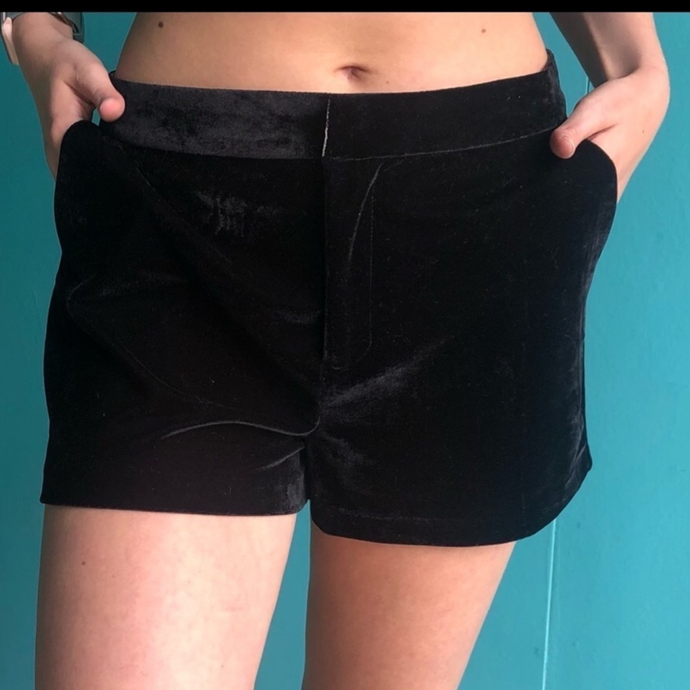 Cupcakes and cashmere velvet velour high waist shorts black size 10 - Picture 2 of 11